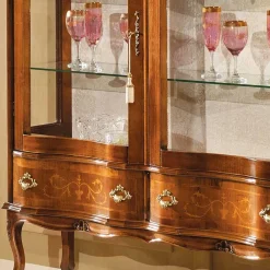 Hot Wohnen Barock Vitrine 2-türig Agosto mit Nussbaum Furnier