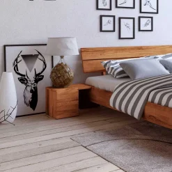 Discount Wohnen Bett Alcarizora aus Kernbuche Massivholz
