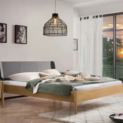 Outlet Wohnen Bett aus Massivholz Eiche Hell - Borna