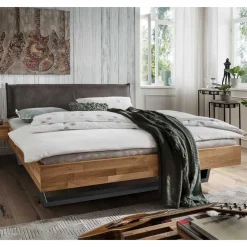 Outlet Wohnen Bett mit Holzrahmen & Metallkufen - Esvilda