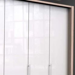 Discount Wohnen Breiter Schlafzimmerschrank mit weißer Glasfront - Bosays