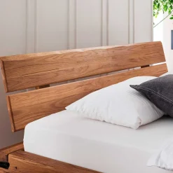 Clearance Wohnen Designbett aus Eichenbalken mit Metallfüßen - Frenanda