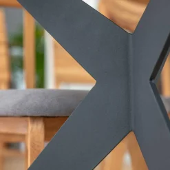 Hot Wohnen Eleganter Esszimmertisch aus massivem Eichenholz - Licium