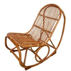 Online Wohnen Handgearbeiteter Schaukelstuhl aus Rattan Geflecht - Ledro
