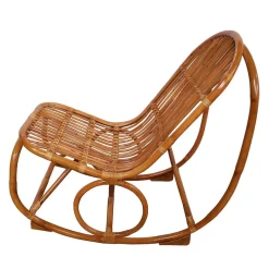 Online Wohnen Handgearbeiteter Schaukelstuhl aus Rattan Geflecht - Ledro