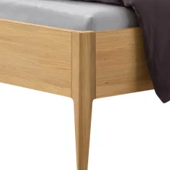 Discount Wohnen Helles Holzbett aus Eiche - geöltes Massivholz - Plane