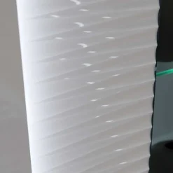 Discount Wohnen Hochglanz Vitrine mit LED in Weiß - Gomata