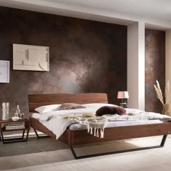 Best Wohnen Industrial Bett aus Nussbaum massiv - Bluesa