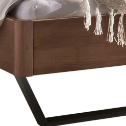 Best Wohnen Industrial Bett aus Nussbaum massiv - Bluesa