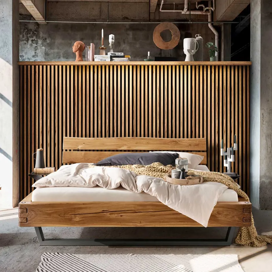 New Wohnen Industry Style Wildeiche-Bett mit Baumkanten Kopfteil - Urvanas
