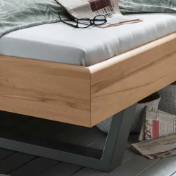 Hot Wohnen Kernbuche Bett mit Metallkufen Gestell - Eudrinia II