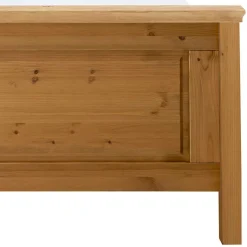 Discount Wohnen Massives Bett im klassischen Design - Piatra