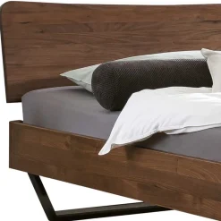 Discount Wohnen Massivholz Doppelbett in Braun Nussbaum - Charlots