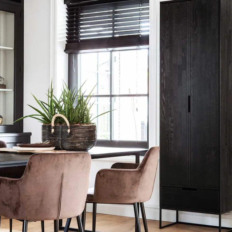 Discount Wohnen Massivholz Schrank in Schwarz - Almery