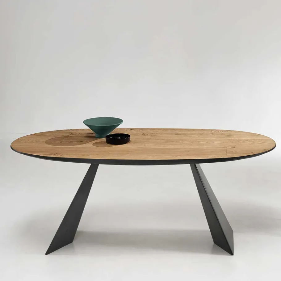 Wohnen Ovaler Designtisch mit Schweizer Kante - Sinvoje