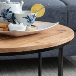 Sale Wohnen Runder Sofatisch aus Akazie & Metall - Pulvaria