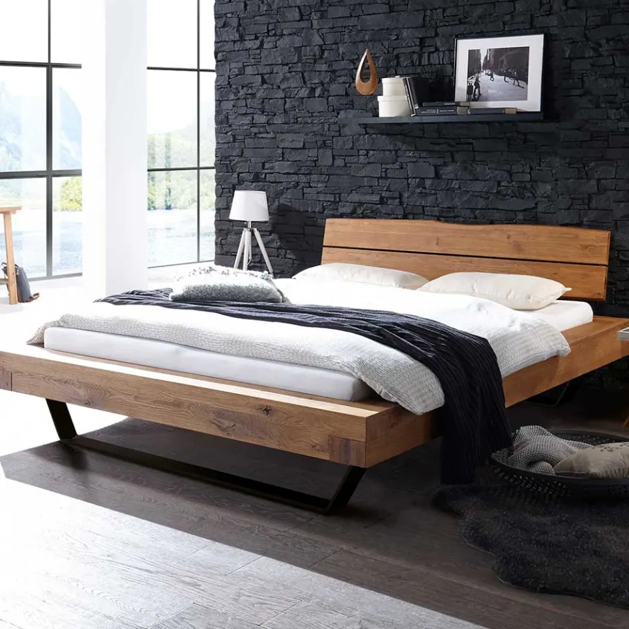 Sale Wohnen Rustikales Wildeiche Holzbett mit Metallkufen - Space