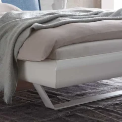 Hot Wohnen Weißes Designbett mit Polsterkopfteil in Blau - Giralna