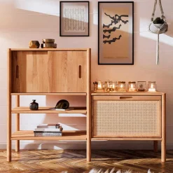 Discount Wohnen Wildbuche Holzregal mit Schiebetüren - Indrya