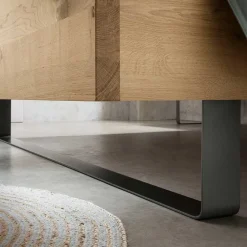 New Wohnen Wildeiche Bett mit Metallkufen - Siestago