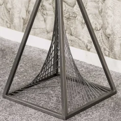 Clearance Wohnen 45x57x45 Tisch mit Design Pyramiden Gestell - Soveltra